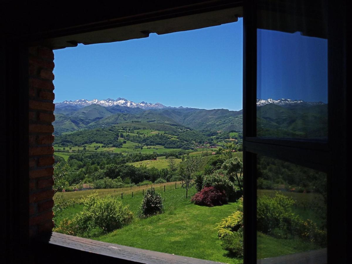Heredad De La Cueste Llenin Exterior photo